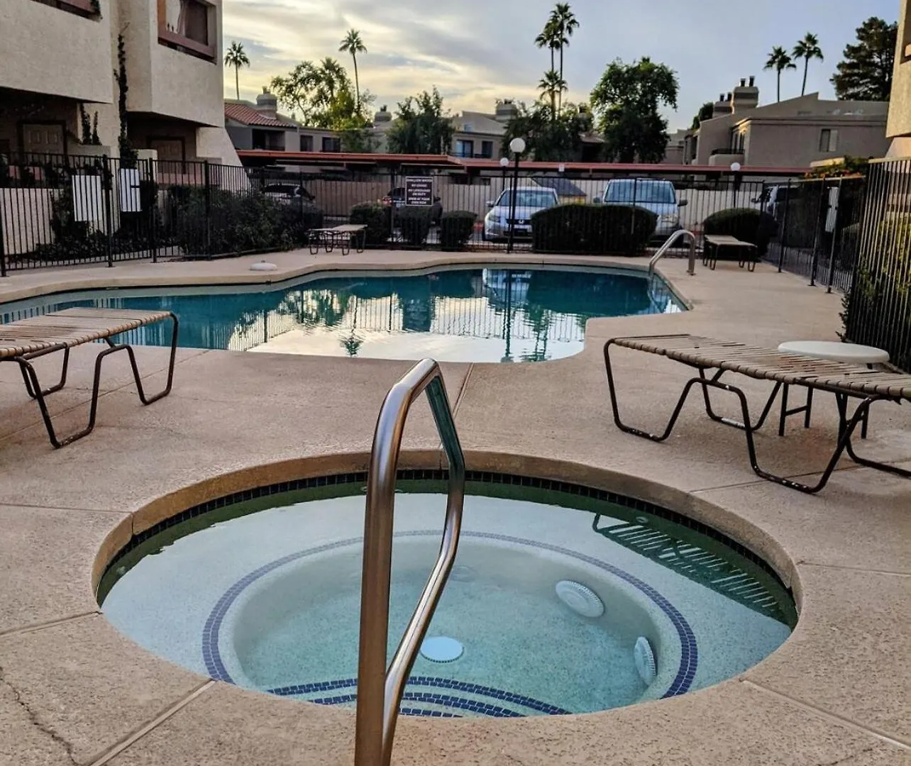 Snug 2Br Condo W Pool, Patio, Wd Near Old Town Scottsdale